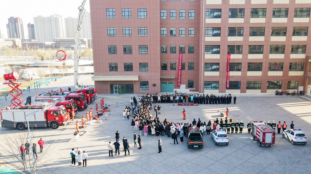 20231121bwc28_调整大小.jpg